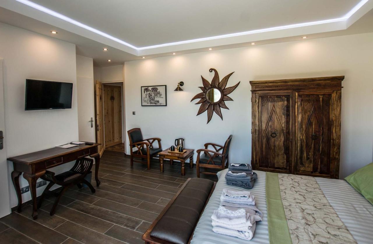 Les Cuves - Saintes Bed & Breakfast Chaniers Ngoại thất bức ảnh