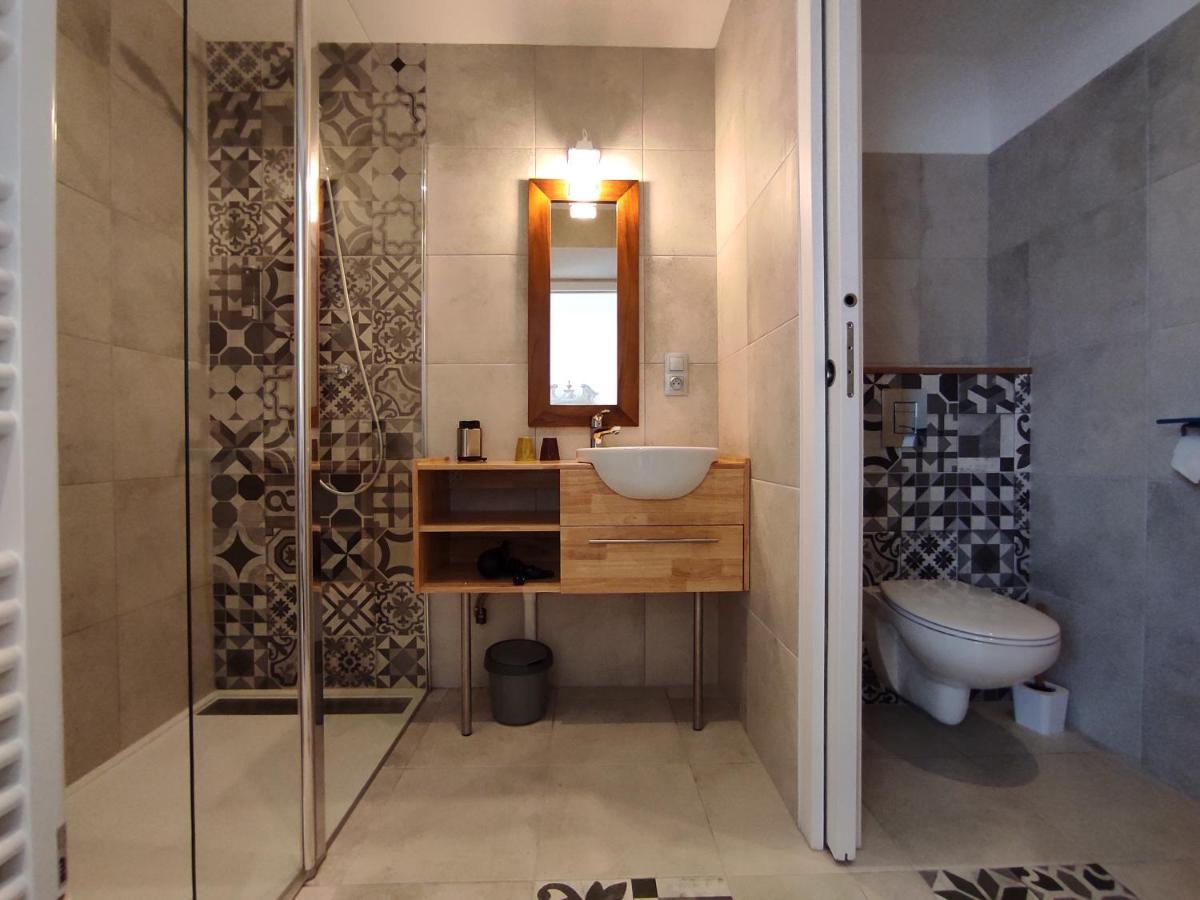Les Cuves - Saintes Bed & Breakfast Chaniers Ngoại thất bức ảnh