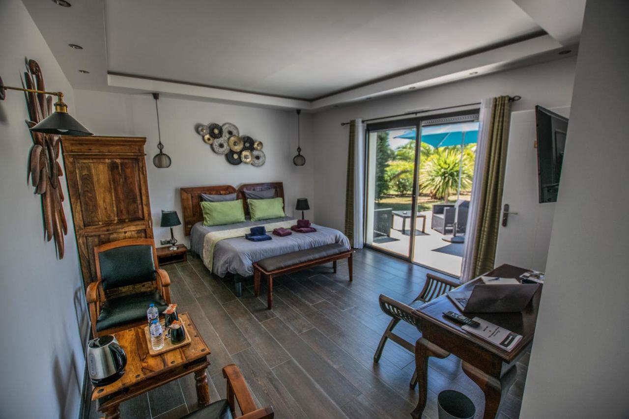 Les Cuves - Saintes Bed & Breakfast Chaniers Ngoại thất bức ảnh